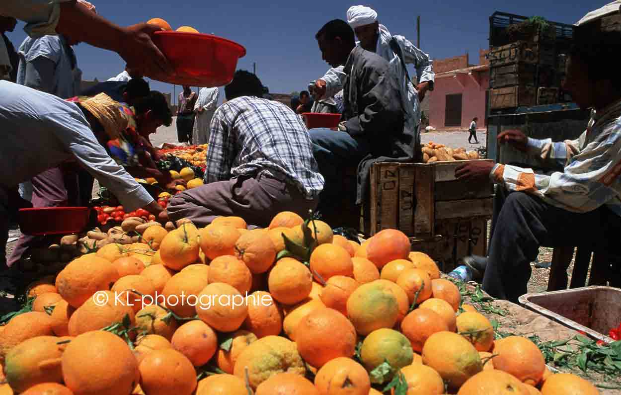 souk in anif